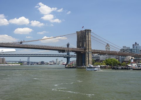 Brooklyn Bridge, New York, East River