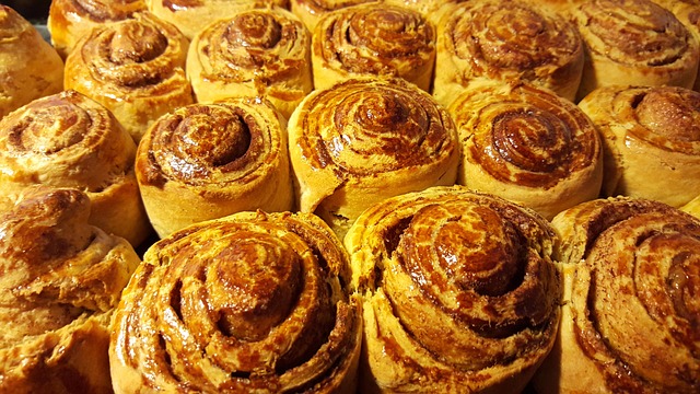 Download free HD stock image of Cinnamon Rolls Pastry Free Cinnamon Rolls Pastry photo and picture