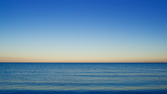 Free Horizon Sea photo and picture