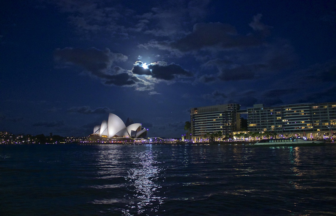 Sydney Opera House - free online jigsaw puzzle photo