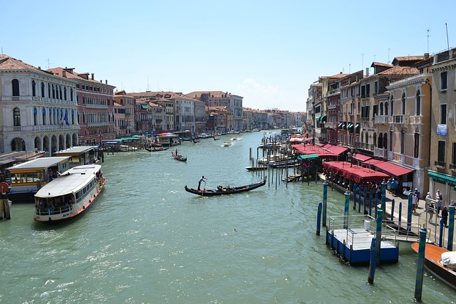 Free Venice Channel photo and picture