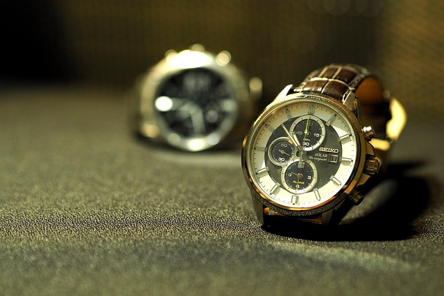 Free Watch Leather Strap photo and picture