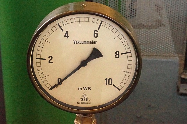 Free Vacuum Meter Advertisement photo and picture