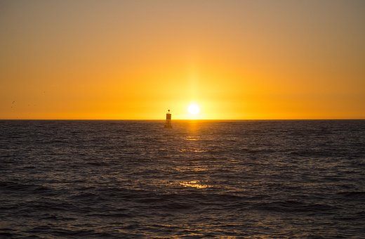 sunset-1094897__340.jpg