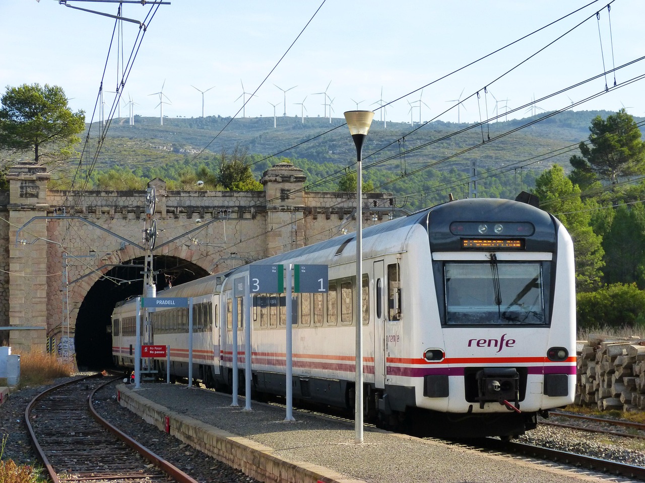 Train - free online jigsaw puzzle photo
