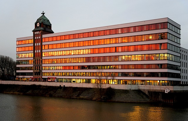 Plange Mølle, Arkitektur, Kontor, Vindue