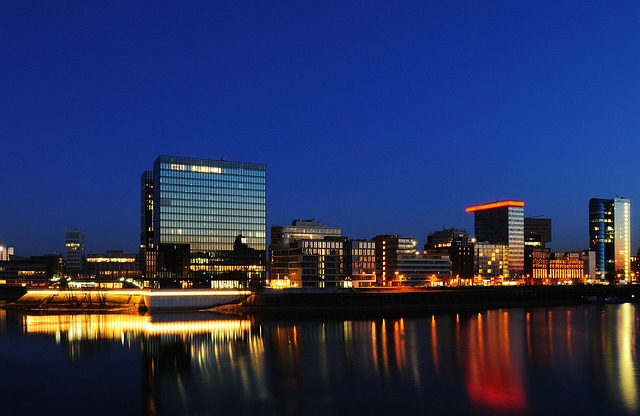 Düsseldorf, Transportvej, Blå Time