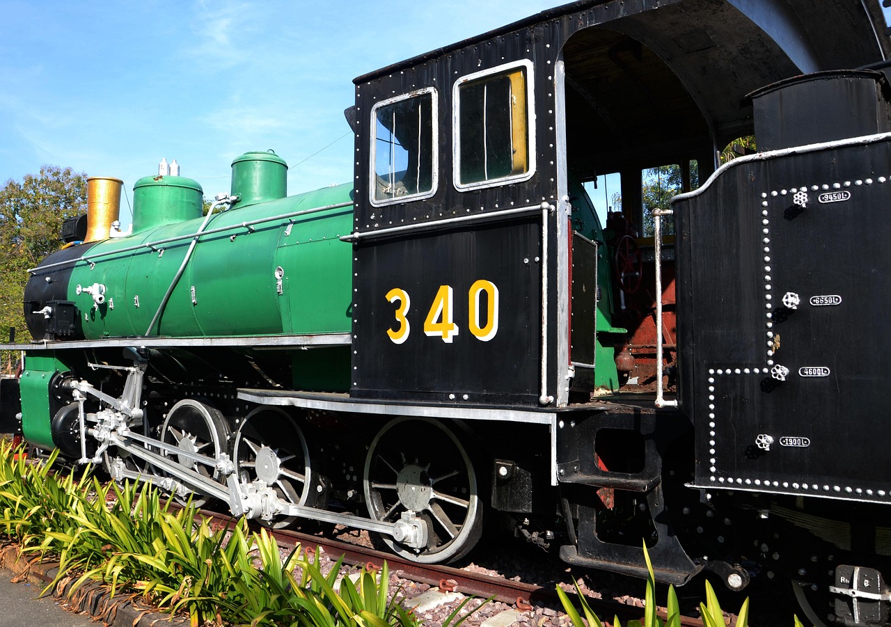 Train - free online jigsaw puzzle photo
