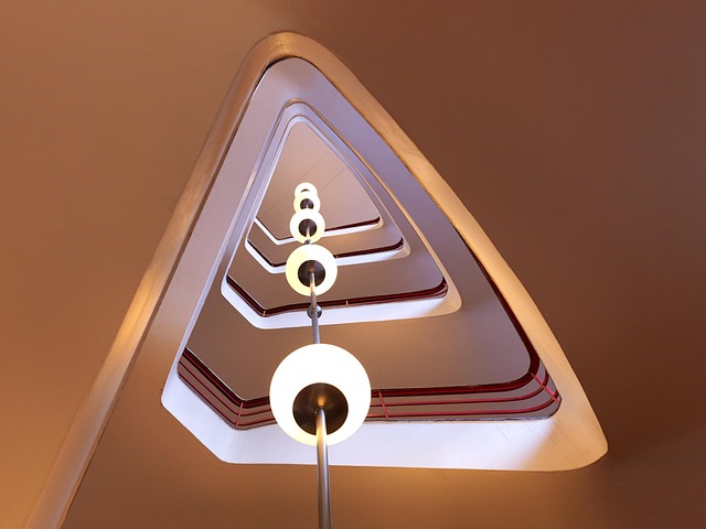 Berlina, Hueco De Escalera, Luz