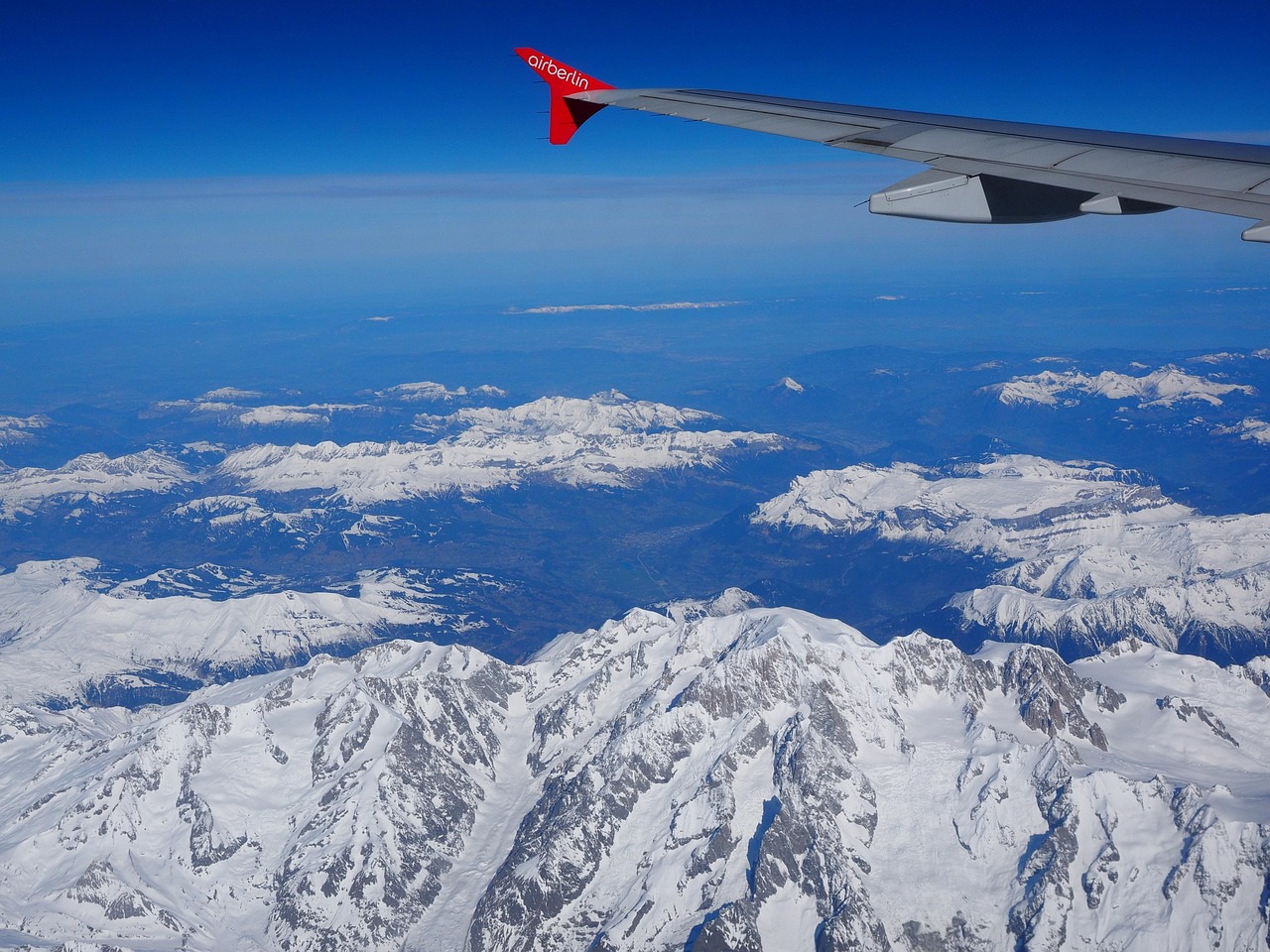 mont-blanc-1117821_1280.jpg