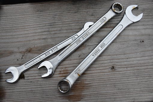 Moersleutel, Hulpmiddel, Reparatie