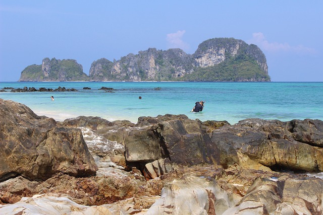 Free White Sand Beach Krabi photo and picture