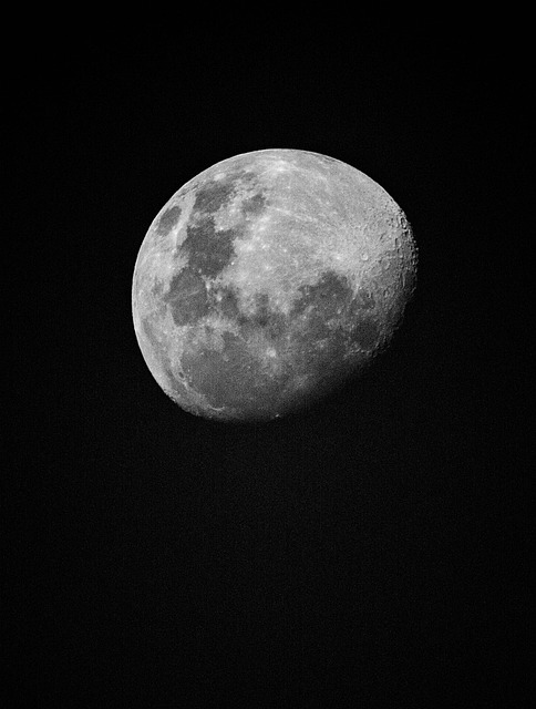 Free Moon Black And White photo and picture