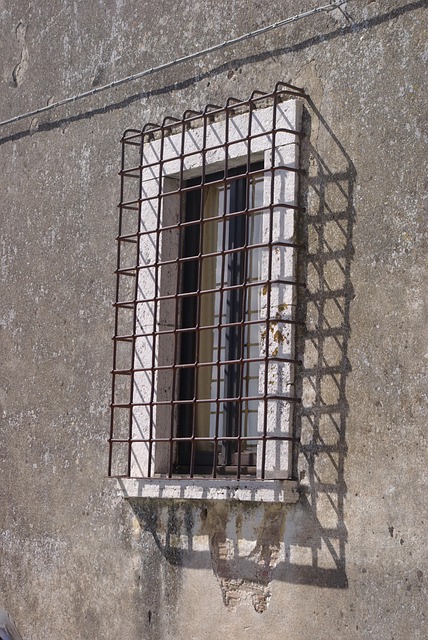Free Porchiano Window photo and picture
