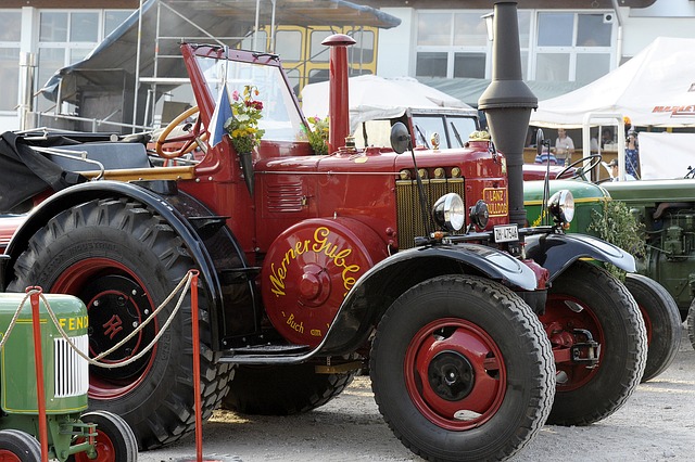Free Tractor Antique Car photo and picture