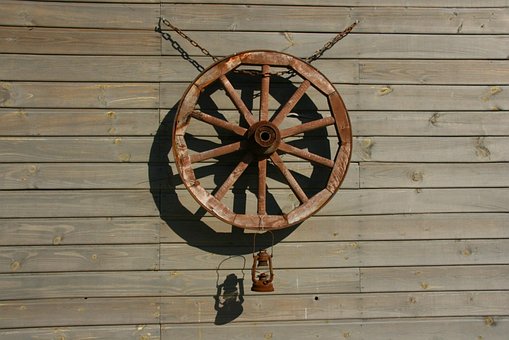 Free Wood Wheel photo and picture