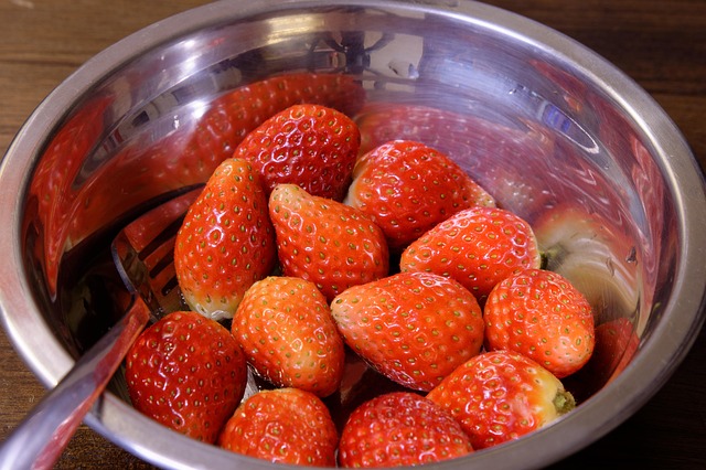 Free Strawberries Fruit photo and picture