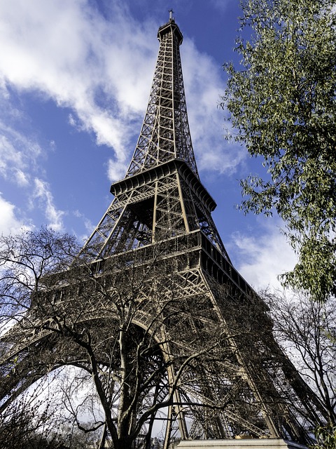 Turnul Eiffel, Arhitectura, Simbol