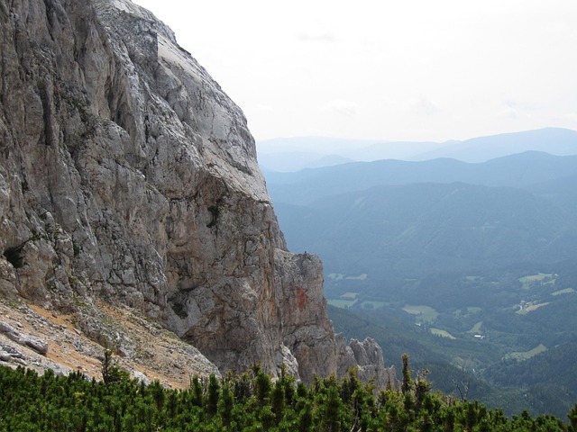 Free Rock Wall photo and picture