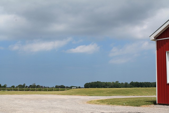 Free Landscape Barn photo and picture