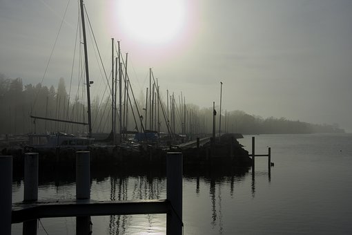 Free Lake Boat photo and picture