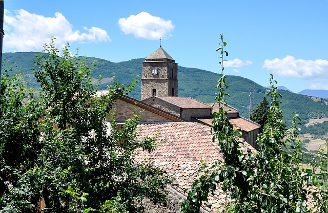 Free Pitrapertosa Church photo and picture