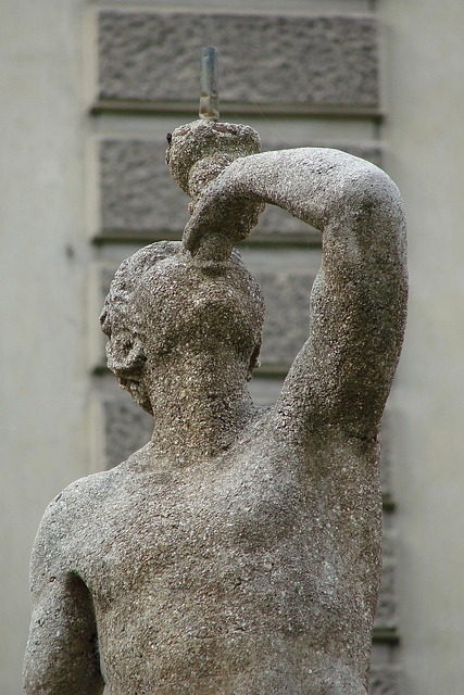Mand, Springvand, Skulptur, Sandsten