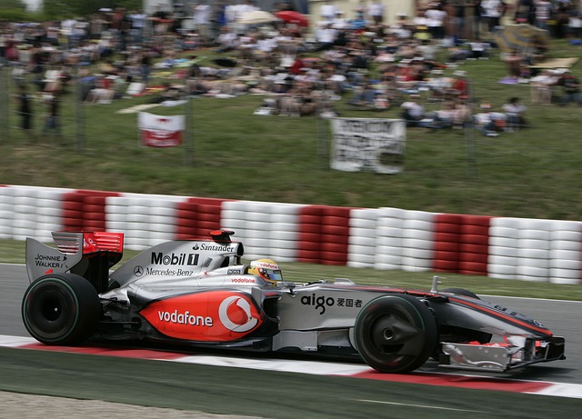 Free Mclaren Sport photo and picture