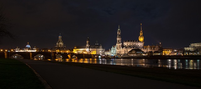 Dresden, Elbe, Nacht, Vooravond