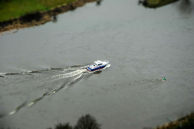 Boot, Water, Stromen, Elbe, Jacht