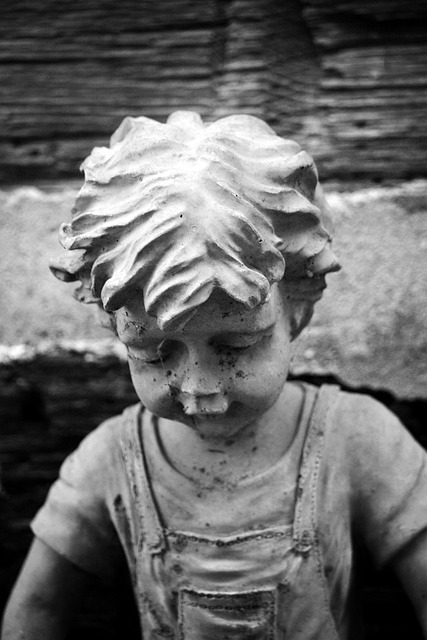 Free Statue Child photo and picture