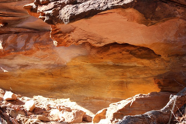 Free Rock Light photo and picture