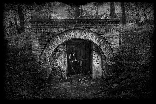 Free Doorway Tunnel photo and picture