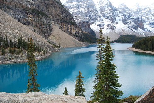 Free Banff Lake photo and picture