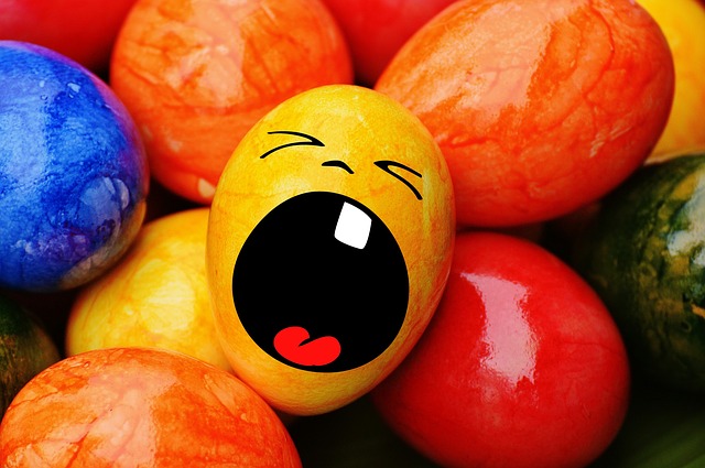 Free easter easter eggs smiley illustration