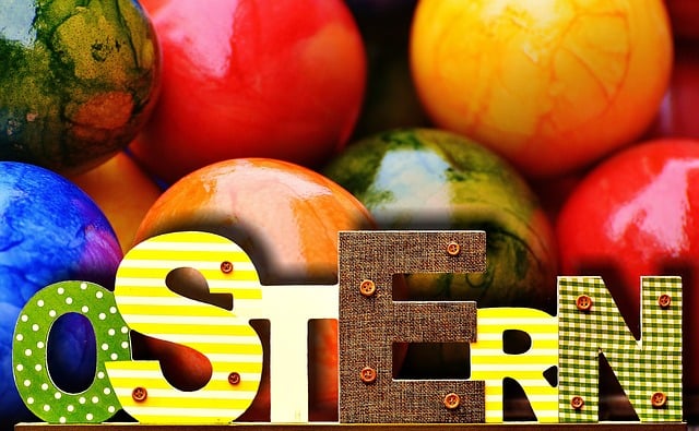 Free easter eggs multicoloured illustration