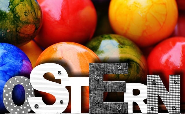 Free easter eggs multicoloured illustration