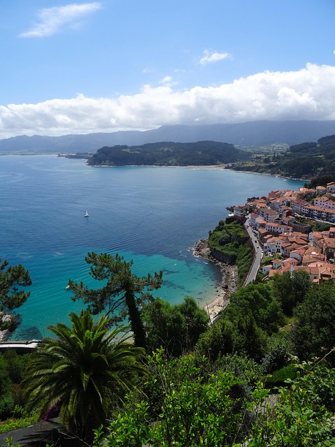 Free The Three Asturias photo and picture