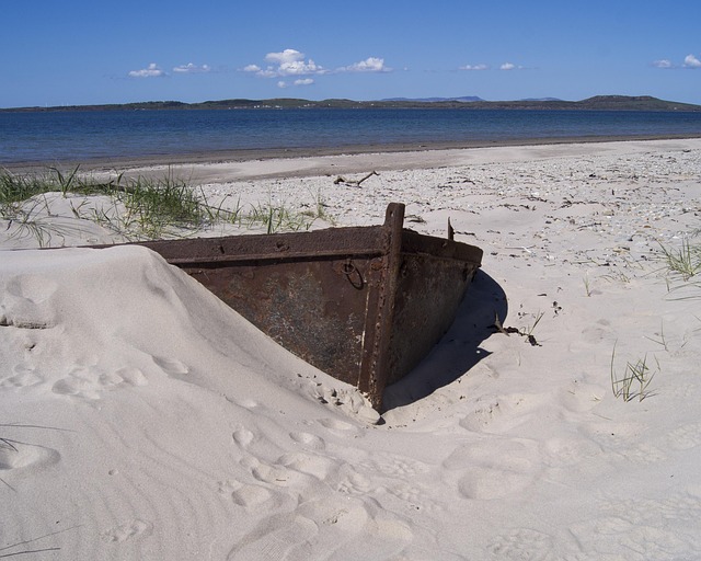 Free Boat Sand photo and picture