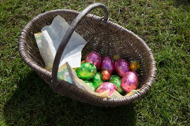 Free Easter Easter Egg photo and picture