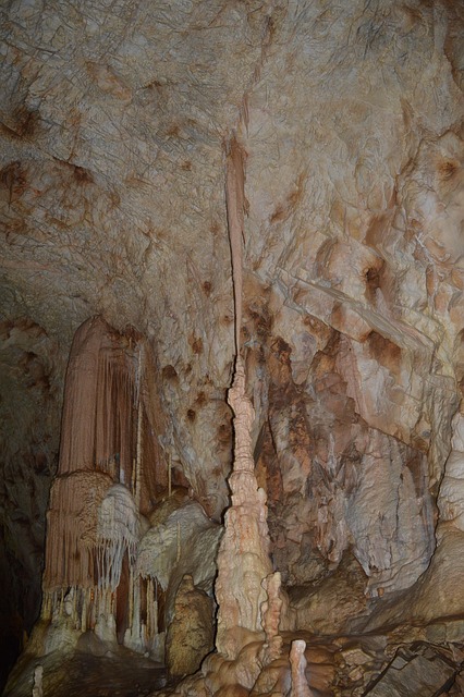 Free Column Cave photo and picture