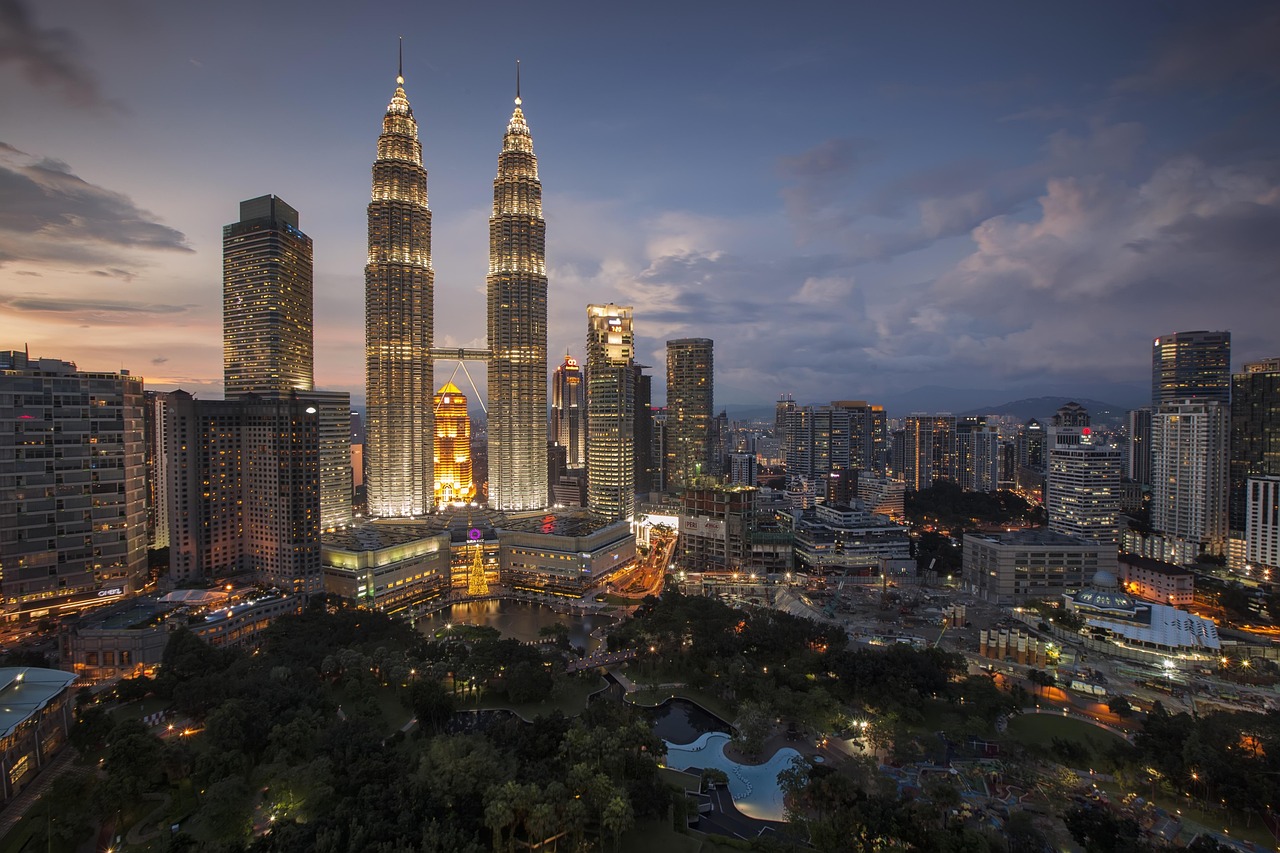 300 Free Lumpur Kaiju Kuala Lumpur Photos Pixabay