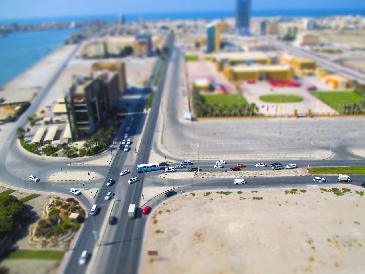City - free online jigsaw puzzle photo
