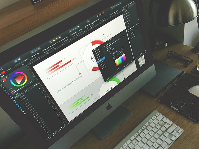 graphic-designer-mac-computer-free-photo-on-pixabay
