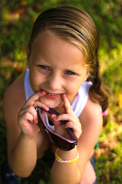 Kind, Kleines Mädchen, Spielen Im Park