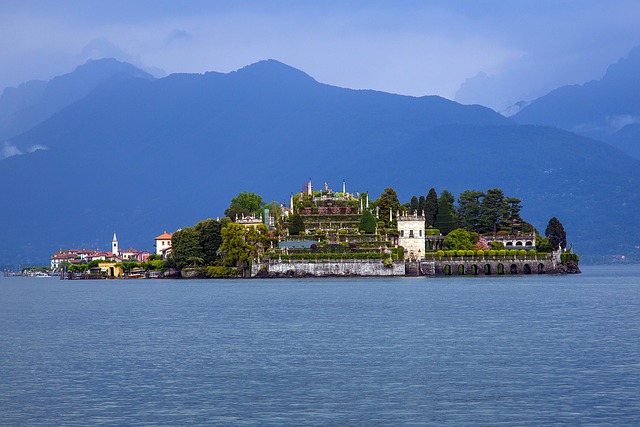 Download free HD stock image of Island Lago Maggiore Free Island Lago Maggiore photo and picture
