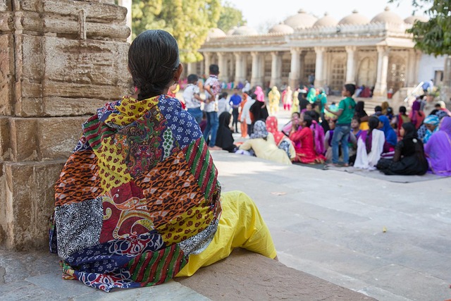 Free Indian Lady Temple photo and picture