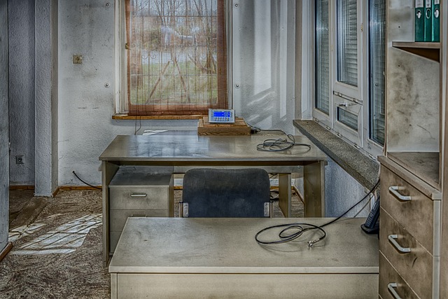Kontor, Arbejdspladsen, Snavset