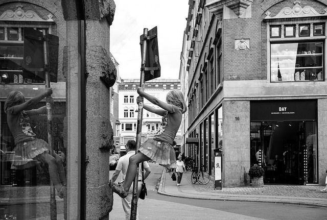 Free Girl City photo and picture
