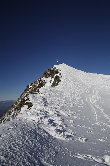 Free Mountain Snow photo and picture